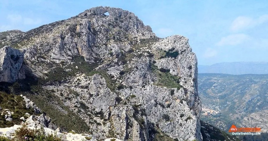 Serra Foradada desde Alpatró – Vall de Gallinera